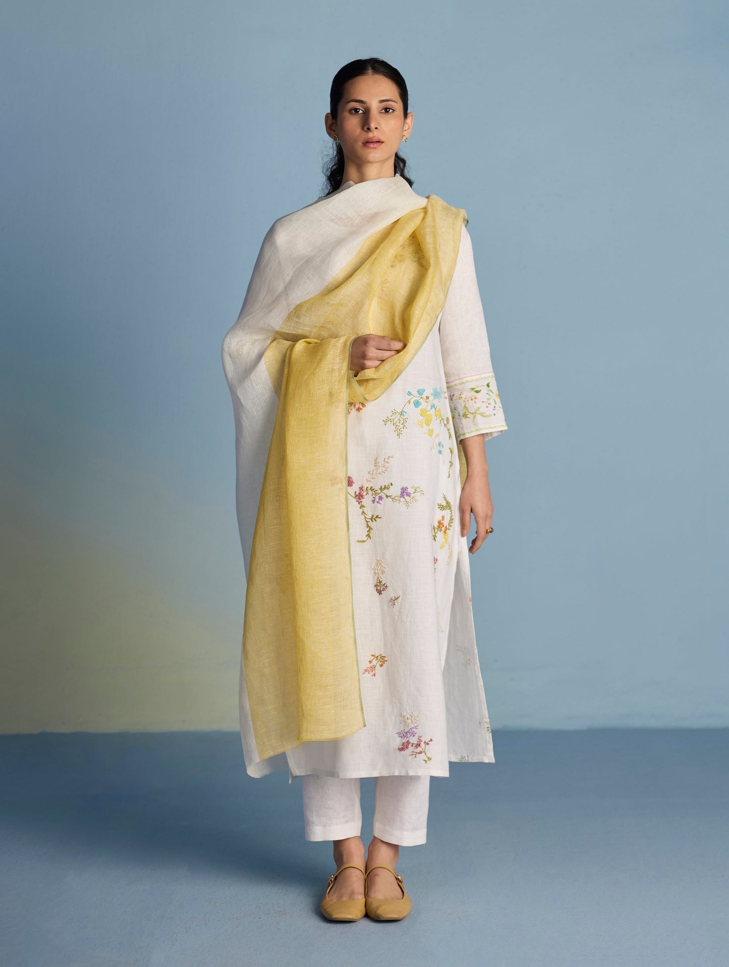 Pomba Handwoven Colour-Blocked Linen Dupatta - Ochre