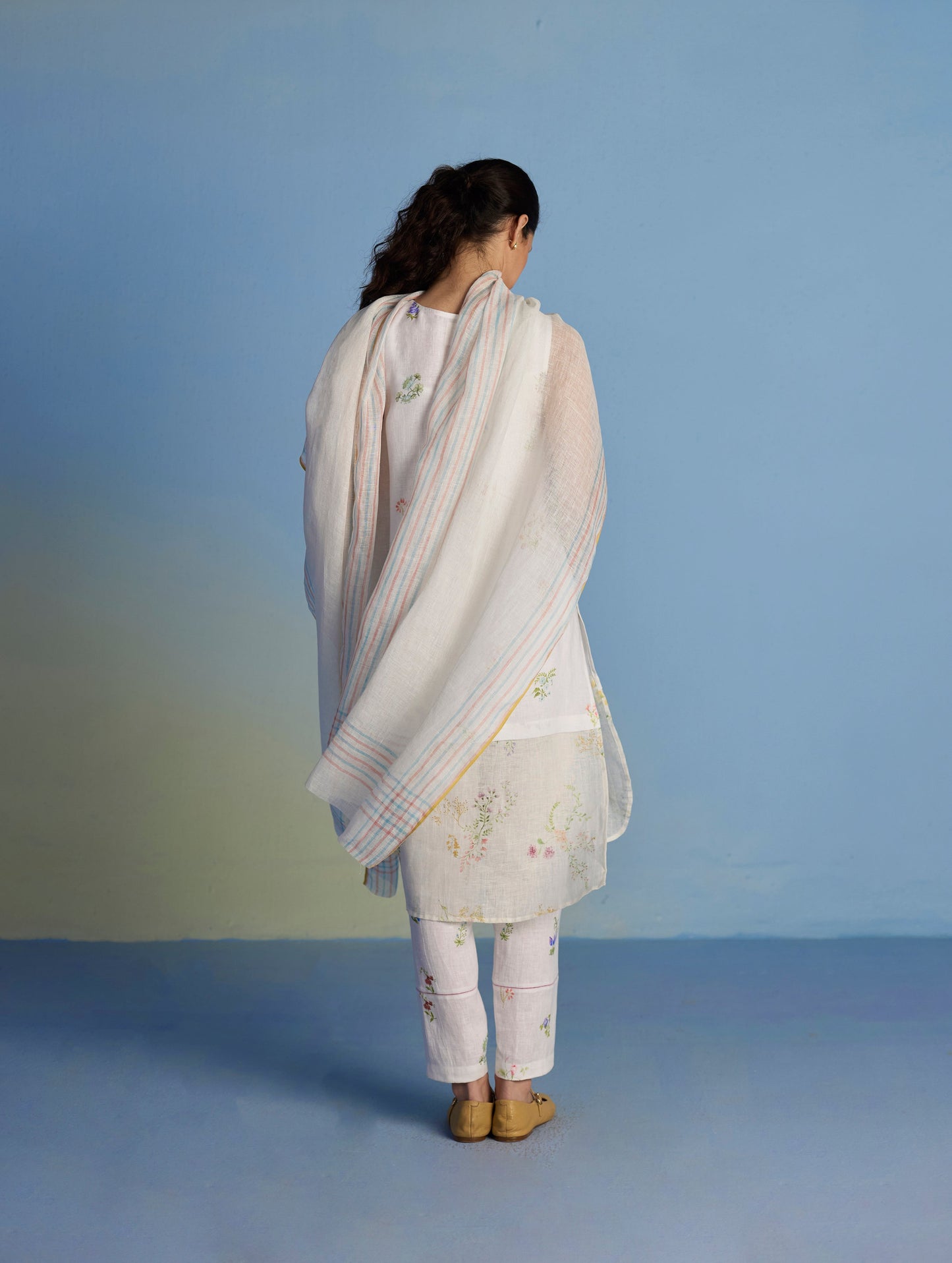 Maso Handwoven Linen Stripe Dupatta - White