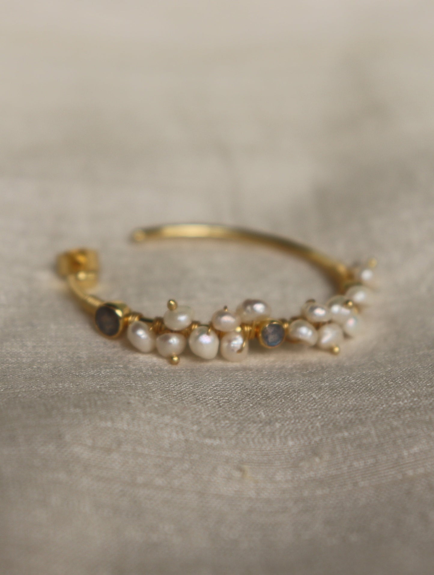Akari Hoops - Pearl